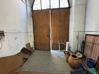 Attività commerciale in Affitto a Pisa, 1'100€, 128 m²