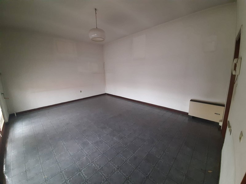 Casa Indipendente in Vendita a San Giuliano Terme, 195'000€, 255 m²