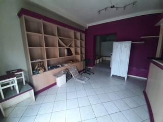 Attività commerciale in Vendita a San Giuliano Terme, 45'000€, 54 m²