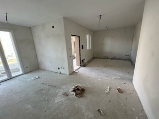 Casa Indipendente in Vendita a Cascina, 225'000€, 72 m²