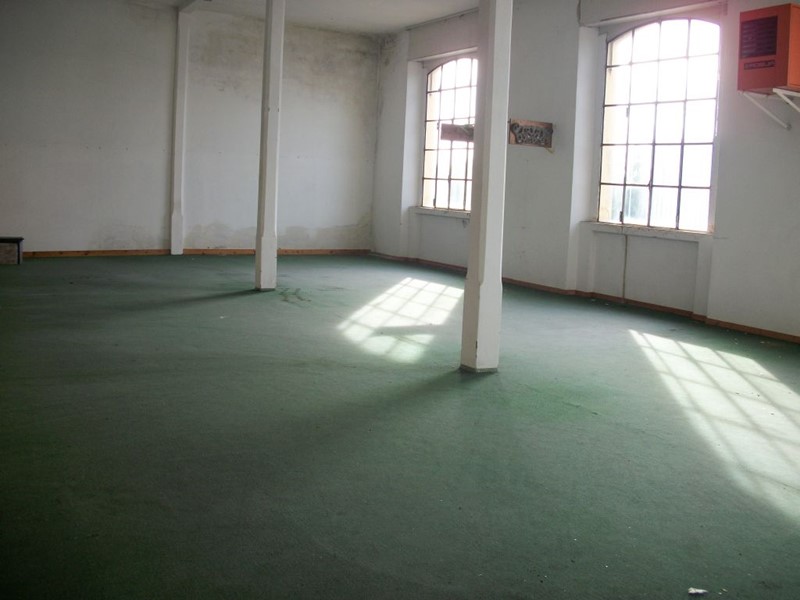 Attività commerciale in Affitto a San Giuliano Terme, 1'300€, 160 m²