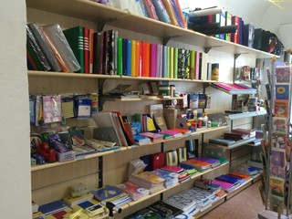 Attività commerciale in Affitto a Pisa, 500€, 60 m²