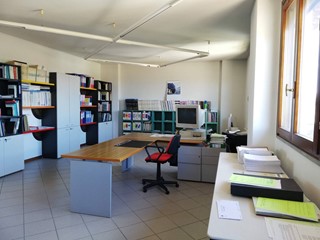 Ufficio in Affitto a Santa Croce sull'Arno, 200€, 108 m²