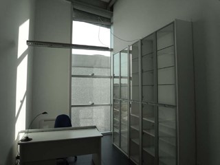 Ufficio in Affitto a Ponsacco, 380€, 20 m²