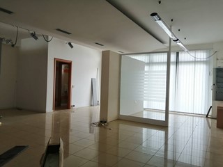 Attività commerciale in Affitto a Casciana Terme Lari, 1'750€, 220 m²