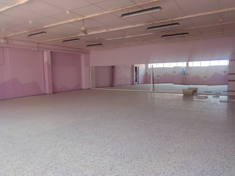 Attività commerciale in Affitto a Capannoli, 750€, 405 m²