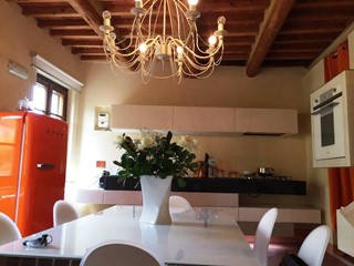 Casa Indipendente in Vendita a Pontedera, 185'000€, 80 m²