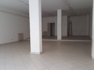 Attività commerciale in Vendita a Santa Croce sull'Arno, 110'000€, 100 m²