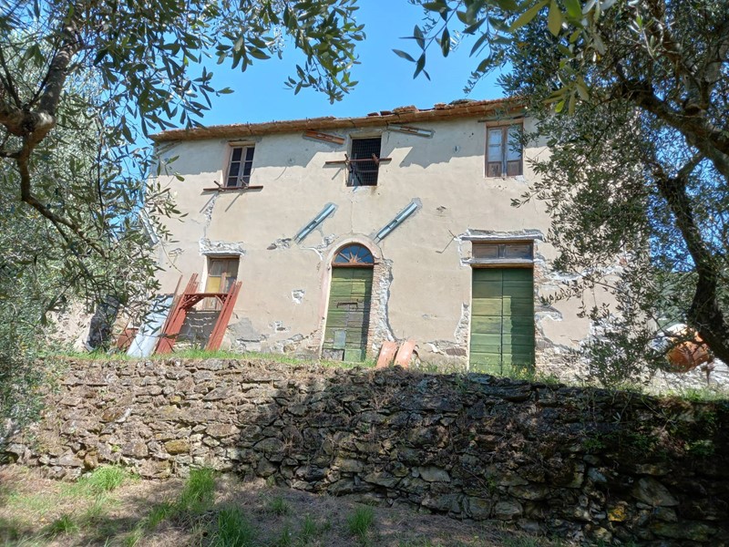 Casa Indipendente in Vendita a Vicopisano, 260'000€, 250 m²