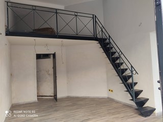 Attività commerciale in Affitto a Livorno, 600€, 30 m²