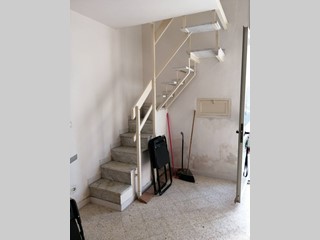 Attività commerciale in Affitto a Livorno, 600€, 70 m²