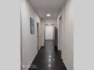 Ufficio in Affitto a Livorno, 300€, 14 m²