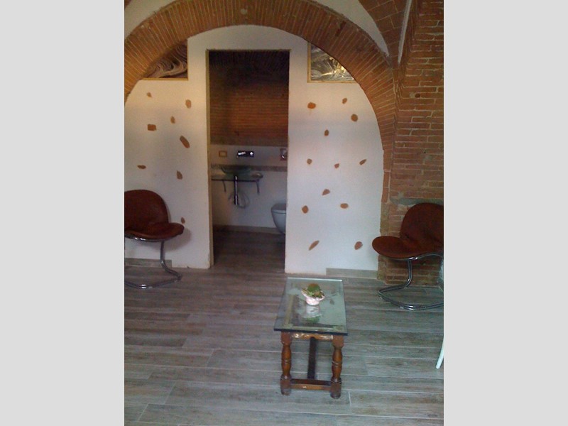 Attività commerciale in Vendita a Livorno, 45'000&euro;, 23 m²