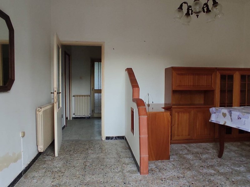 Quadrilocale in Vendita a Collesalvetti, 75'000&euro;, 80 m²