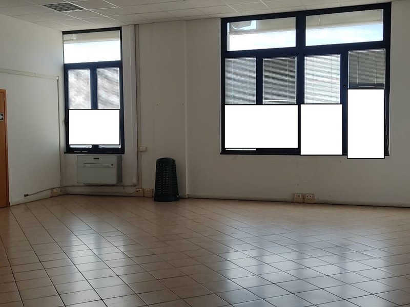 Ufficio in Affitto a Livorno, 600€, 95 m²