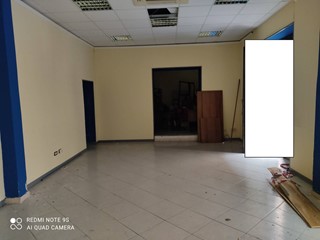 Attività commerciale in Affitto a Livorno, 1'500€, 200 m²