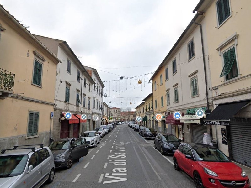 Attività commerciale in Vendita a Livorno, 250'000&euro;, 127 m²