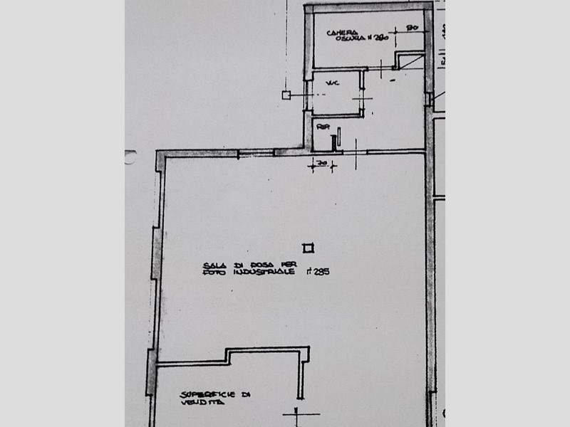 Attività commerciale in Vendita a Livorno, 140'000&euro;, 120 m²