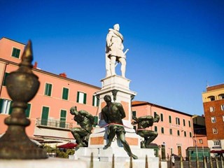 Ufficio in Vendita a Livorno, 285'000&euro;, 230 m²