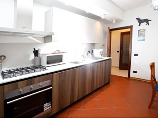 Appartamento in Vendita a Livorno, 330'000€, 160 m²