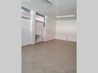 Ufficio in Affitto a Lucca, 550€, 40 m²
