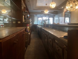 Attività commerciale in Affitto a Altopascio, 2'700€, 420 m²