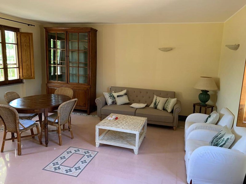 Casa Indipendente in Affitto a Camaiore, 2'000&euro;, 145 m²