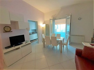 Quadrilocale in Affitto a Viareggio, 900€, 90 m²