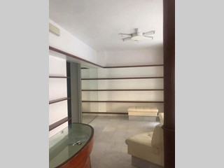 Attività commerciale in Vendita a Viareggio, 125'000€, 45 m²