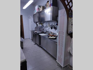 Attività commerciale in Vendita a Altopascio, 180'000€, 115 m²