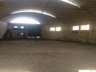 Attività commerciale in Affitto a Lucca, 4000 m²