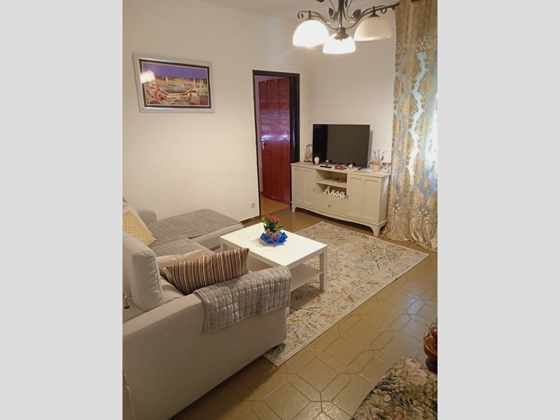 Appartamento in Vendita a Coreglia Antelminelli, 57'000&euro;, 138 m²