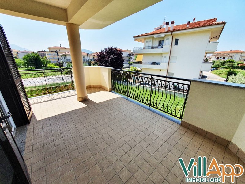 Appartamento in Vendita a Fondi, 215'000&euro;, 90 m²