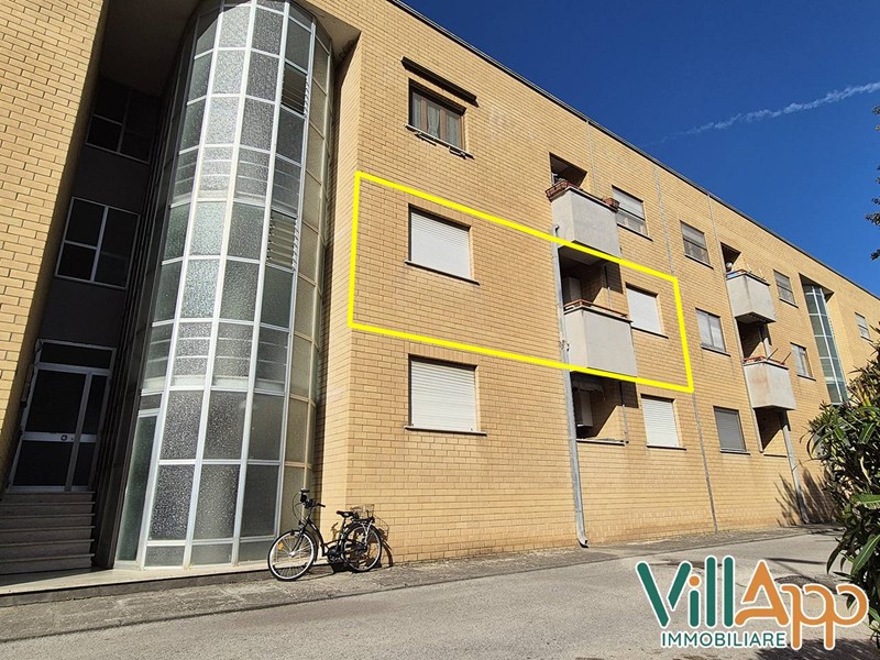 Appartamento in Vendita a Fondi, 107'000&euro;, 105 m²