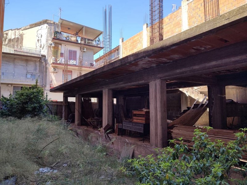 Casa Indipendente in Vendita a Paternò, 58'000€, 120 m²