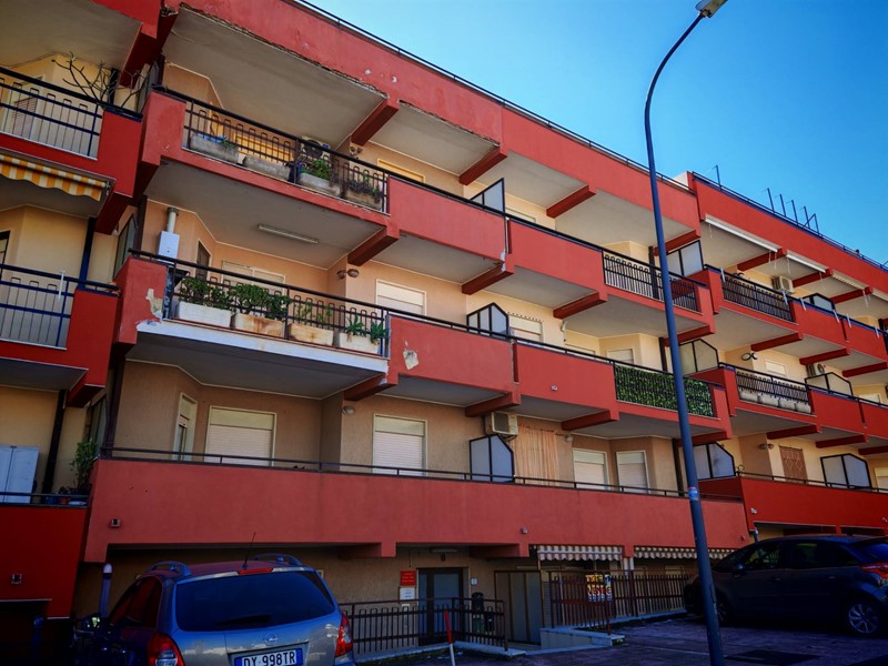 Quadrilocale in Vendita a Sant'Alessio Siculo, 72'000€, 54 m²