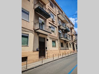 Trilocale in Vendita a Paternò, 55'000€, 80 m²