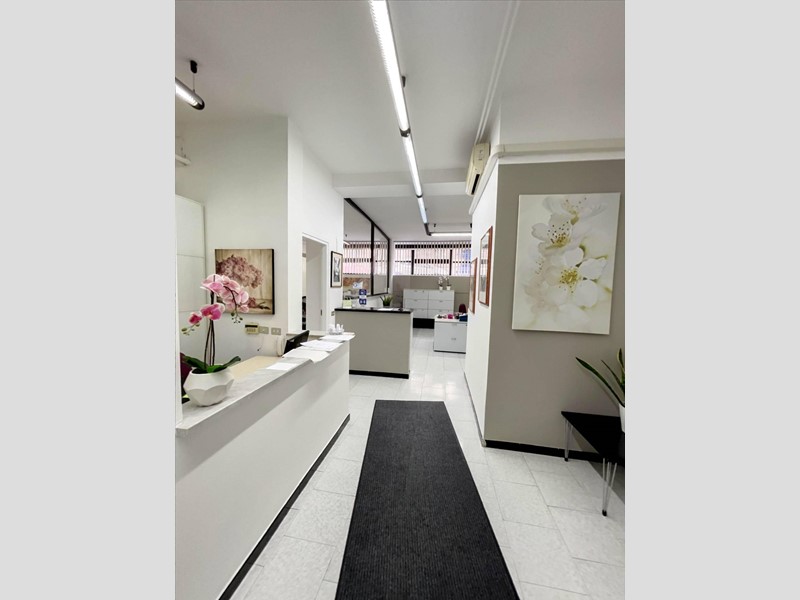 Ufficio in Vendita a Milano, 490'000€, 178 m²