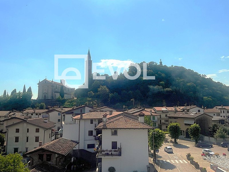 Quadrilocale in Vendita a Artegna, 289'000€, 155 m²