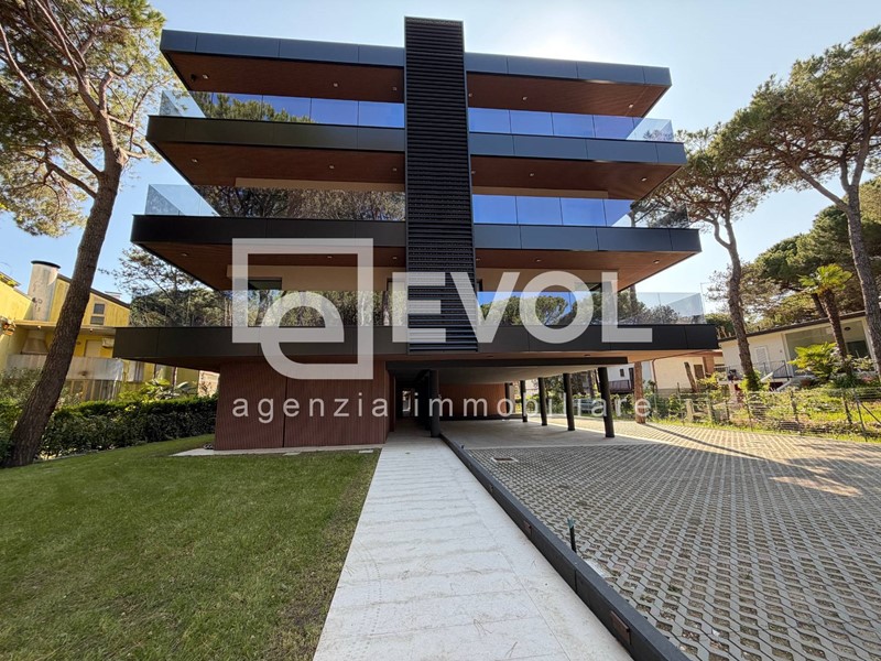 Quadrilocale in Vendita a Lignano Sabbiadoro, 500'000&euro;, 133 m²