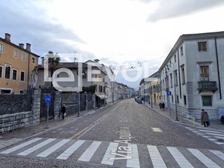 Casa Indipendente in Vendita a Udine, 700'000€, 621 m²