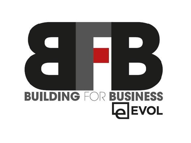 Capannone in Vendita a Tolmezzo, 10000 m²