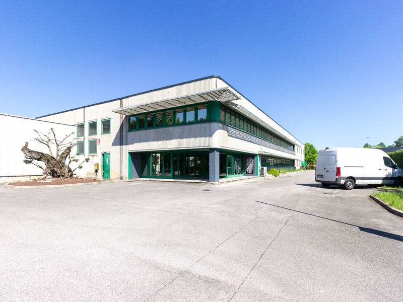 Capannone in Vendita a Oderzo, 3'200'000€, 8000 m²