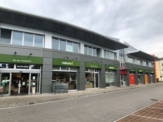 Ufficio in Affitto a Pordenone, 350 m²