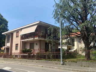 Quadrilocale in Affitto a Gallarate, 1'500&euro;, 130 m²