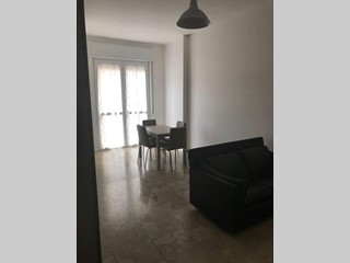 Stanza in Affitto a Castellanza, 350€, 70 m²