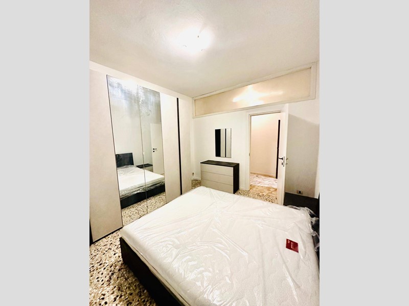 Stanza in Affitto a Castellanza, 510€, 60 m²