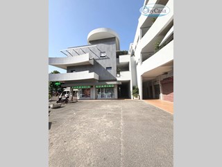 Box in Vendita a Roma, 100'000€, 106 m²