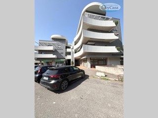 Immobile commerciale in Vendita a Roma, 70'000€, 50 m²