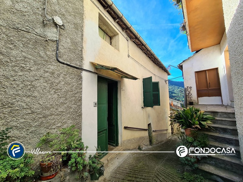 Casa Semi Indipendente in Vendita a Casanova Lerrone, 80'000€, 70 m²